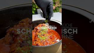 Chili con Carne Schichtfleisch im Dutch Oven 🔥 [upl. by Ahsaele]