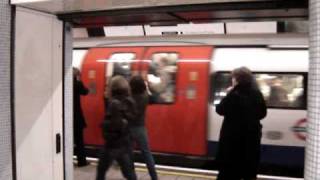 London Tube  Northern Line Tottenham Court Road [upl. by Rafa]