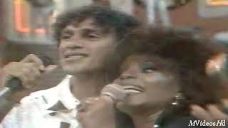 Caetano Veloso e Elza Soares Língua e Podres poderes Na íntegra Cassino do Chacrinha Páscoa 1985 [upl. by Airbas]