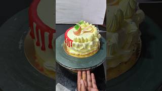 New cake video 🥰 reelsshorts  ytshort cakeshorts cakedecorating [upl. by Assirek351]