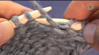 Tutorial zu den Grundtechniken des Strickens Stricken einer linken Masche [upl. by Lienet]