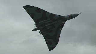 The Howl over Somerset  Avro Vulcan XH558 at Yeovilton Air Day  110715 [upl. by Paine]