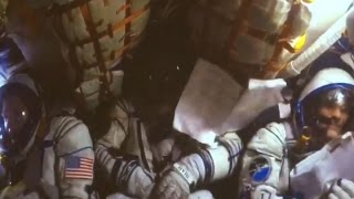 ¿Cómo es el aterrizaje de una Soyuz desde dentro [upl. by Accebor]