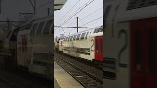 HLR 77 komt met een leeg m6 en een leeg i11 rijtuig door atation Brugge train sncbnmbs [upl. by Gwenn]