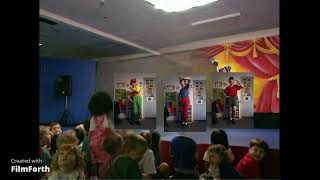 The Hooley Dooleys Kangaroo LIVE At Preschool Dancing Video [upl. by Calley922]