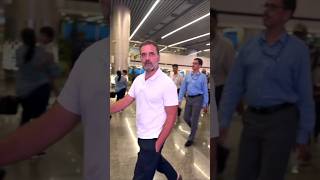 Rahul Gandhi Lucknow airport  viralshortvideo rahulgandhi priyankagandhi shortvideo shorts [upl. by Yasmar]