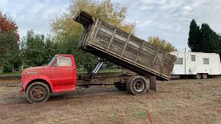 1969 CHEVROLET C60 16 GRAIN  DUMP BOX [upl. by Pruchno696]