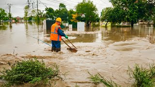 Efficiency Unleashed Unclogging Flash Flood Streets [upl. by Marysa]