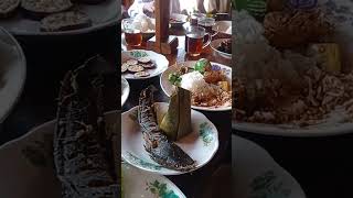 Asyiknya Makan Bersama di Pasirdandang [upl. by Ayokal]