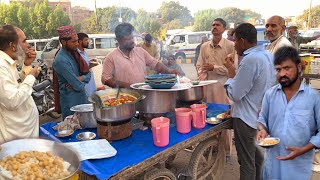 Desi Cheap Veg amp Non Veg Breakfast Lahore  Roadside Shahid Desi Nashta Point  Pakistan Street Food [upl. by Madaras]