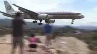 Awesome Landing at Toncontín International Airport [upl. by Adamsen]