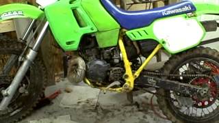 KDX 200 Uses regular gas without 2 stroke oildraws oil from gearbox [upl. by Adnik]