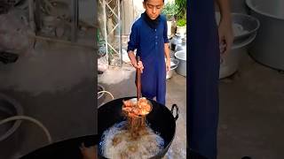 Chicken fry kia choty sheff ne kmal kr dya street food lahori  asian street food shorts chicken [upl. by Mandeville417]