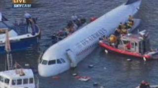 USA airways airbus A320 plane crash new york Hudson river [upl. by Youngman]