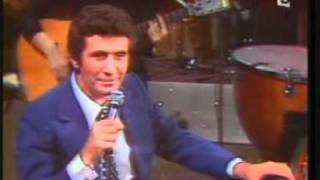 Gilbert Becaud  Un peu damour et damitié Little Love and Understanding [upl. by Yanal514]