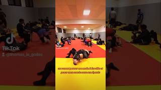 Clé de coude de la latérale jjb bjj grappling tuto [upl. by Ahseenyt]