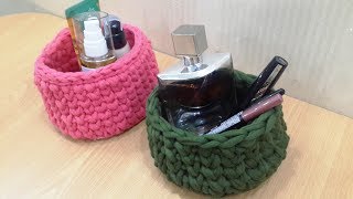 Sebet toxumaHow to crochet basket crochet mini basket [upl. by Procto641]