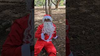 O Papai Noel teve um Susto Com Snakes 😱😰😨🐍🎅 funny [upl. by Enitsuj]