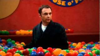 Sheldon Cooper Bazinga nelle palline [upl. by Nala]