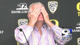 Paul Westhead after Oregons loss to UCLA on 21714 [upl. by Maurine]