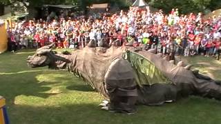 Der Drache Fangdorn auf Burg Hanstein August 2012 [upl. by Asiluj]