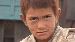 Les enfants des rues dAfghanistan  Reportage [upl. by Cogn]