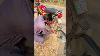 Motorcycle ka tire kis liye kata luckyfunny funny comedyfilms comedy [upl. by Sibley]