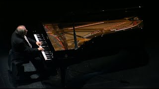 Grigory Sokolov in Paris  JSBachtranscrASiloti  Prelude In B Minor after BWV 855a [upl. by Anaimad]