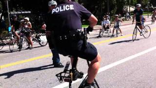 The New LAPD Pursuit Bike Strida 50 SX Limited CicLAvia 101010 Los Angeles [upl. by Maressa]