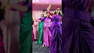 Manasilayo manjuwarrier manasilaayo rajanikanth dance [upl. by Hpesoj]