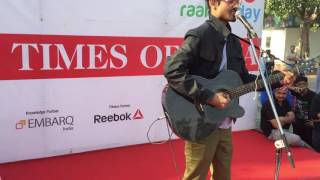 BB KI VINES  bhuvan bam performing a song on raahgiri day CP  delhi end no Of fans were there [upl. by Alur663]