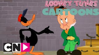 Un bizzarro lustrascarpe  Looney Tunes Cartoons  Cartoon Network [upl. by Mildred913]