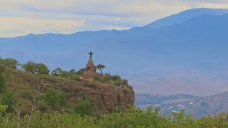 The Sendero El Santo in the Sierra de Gibralmora Pizarra [upl. by Lessur]