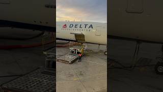 Preparation of Dreamliner Boeing 787 operated by Delta airlines travel aviation planespotting [upl. by Natascha]