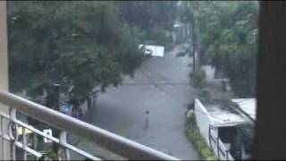 Typhoon Ondoy Sept 26 2009  Flood near West Avenue Quezon City [upl. by Eidorb]