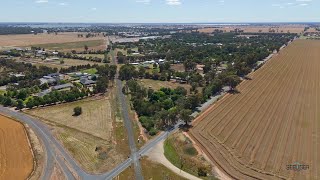 140 KatamatiteYarrawonga Road Yarrawonga [upl. by Hayikat]