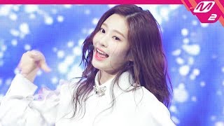 입덕직캠 아이즈원 김민주 직캠 4K 라비앙로즈La Vie en Rose IZONE Kim Minju FanCam  MCOUNTDOWN20181115 [upl. by Acinorev]