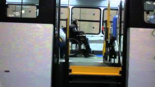 Autobús para Discapacitados con elevador Braun [upl. by Leonore656]