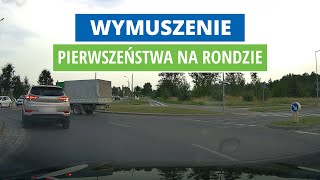 Wymuszenie pierwszeństwa na rondzie [upl. by Weinstein487]