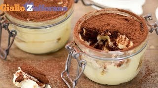 Tiramisù  Ricetta in 1 minuto [upl. by Inama]