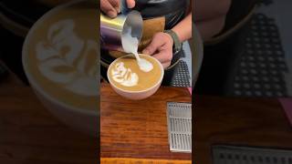 New design latte art ☕latteartclass tutorial coffee latteartbasic lattearttutorial [upl. by Riobard]