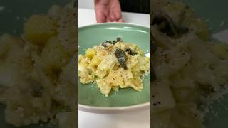 Farfalle rigate con verza patate e taleggio pasta [upl. by Eirrej717]