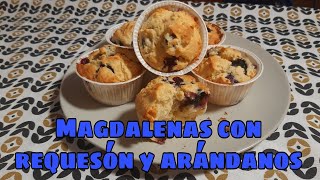 Magdalenas de arándanos y requesón  Blueberry muffins estilo Starbucks [upl. by Xineohp]