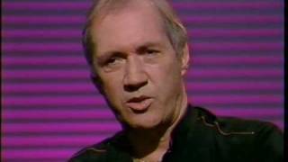 5 1989 interview with David Carradine [upl. by Veriee571]