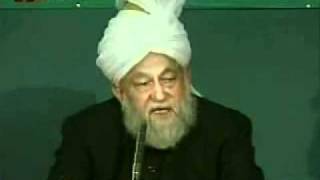 Ahmadiyya Khalifa about difference between Ahmadiyya and other sects [upl. by Nryhtak]