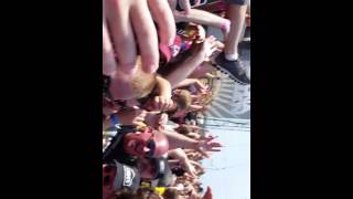 Sevendust carolina rebellion 2016 crowd surfing [upl. by Oriaj]