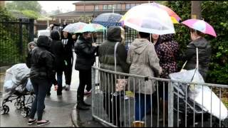 Angry parents outside Hurst Hill primary school after reports of pupil with knife [upl. by Aurthur330]