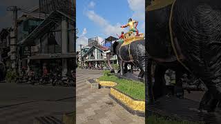 KH2411  live War Elephant Statue Siem Reap 暹粒街景 Cambodia 1509 sunny 16 [upl. by Ikciv307]