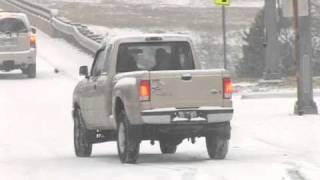 Snow challenges drivers causes wrecks in Little Rock [upl. by Rez4]