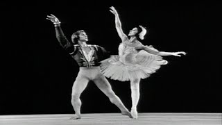 Margot Fonteyn amp Rudolf Nureyev quotSwan Lakequot on The Ed Sullivan Show [upl. by Coward]